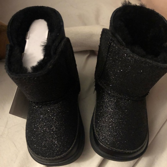 baby ugg boots black